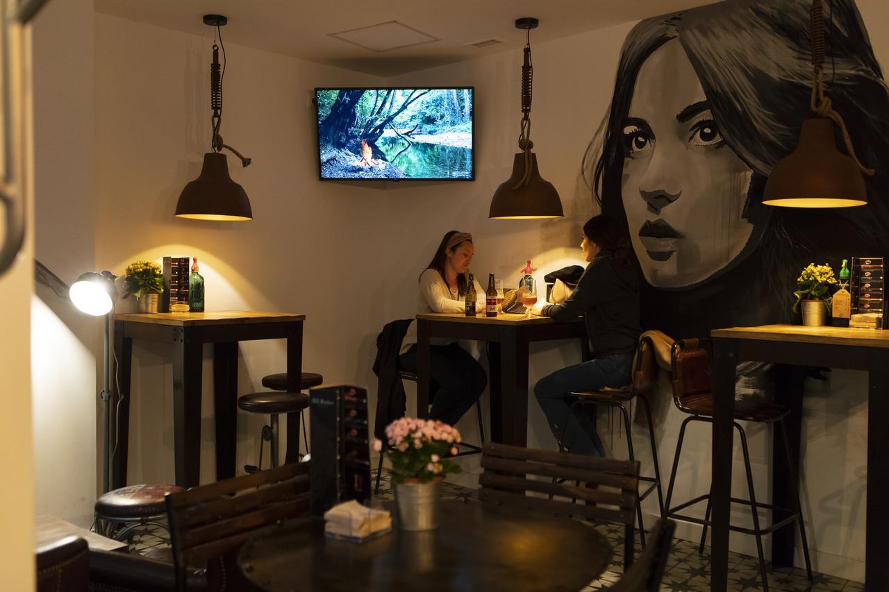 Winederful Hostel & Cafe Logroño Exterior foto