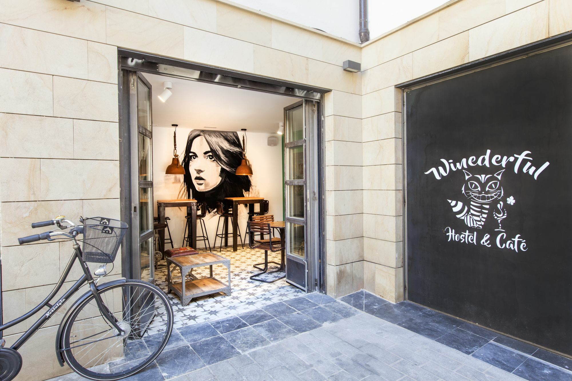 Winederful Hostel & Cafe Logroño Exterior foto